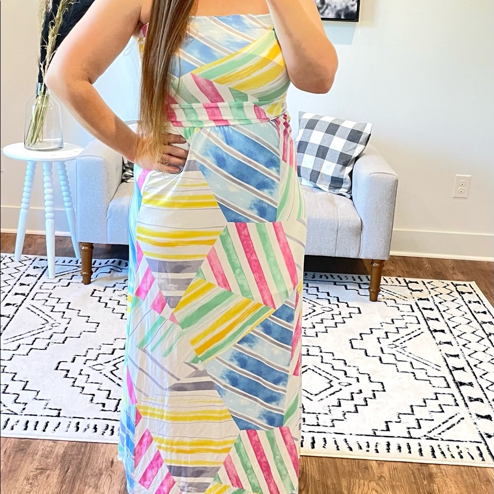 Multi Color Abstract Maxi Dress - Picture 2 of 2